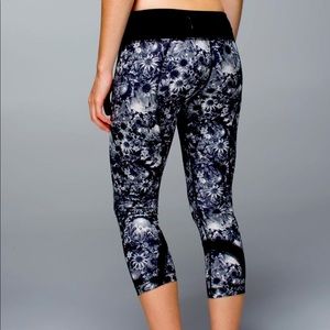 Lululemon inspire cropped leggings size 8